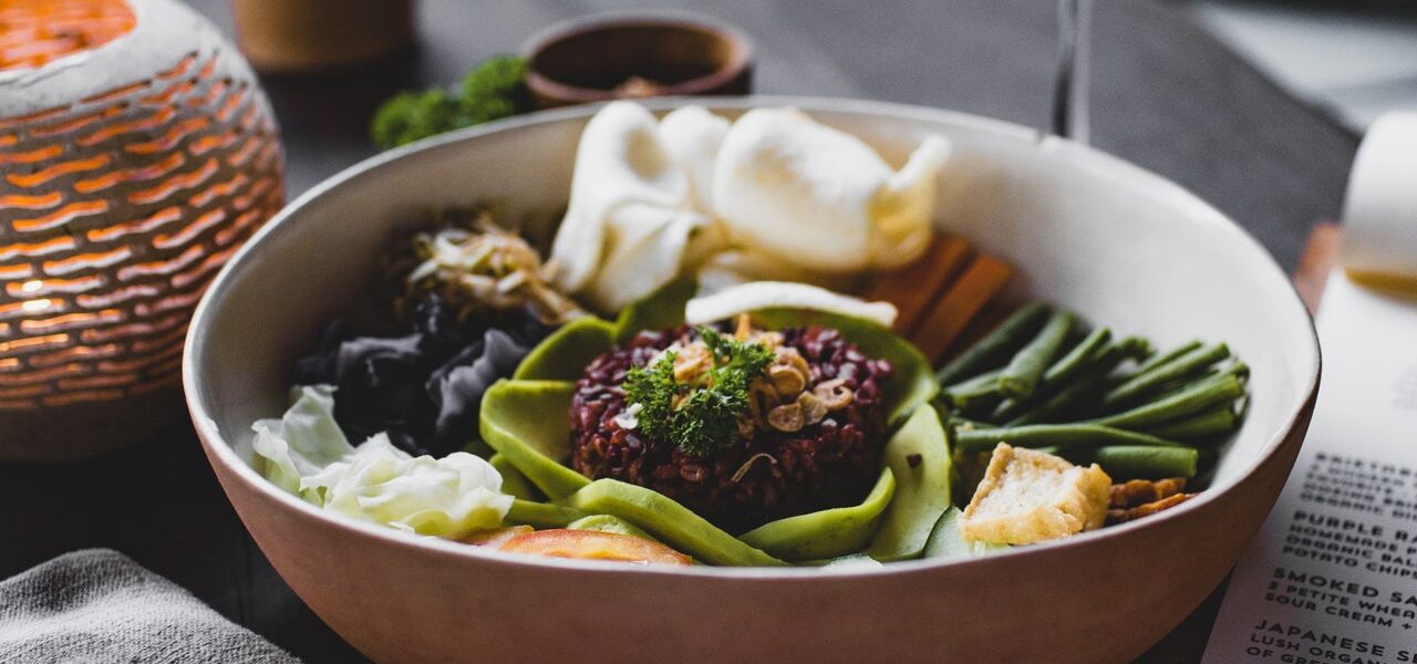 TIPS FOR EATING OUT AS A VEGETARIAN